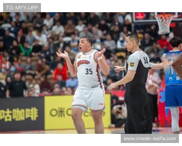 上海久事外援布莱德索因伤赛季报销球队季后赛前景蒙阴